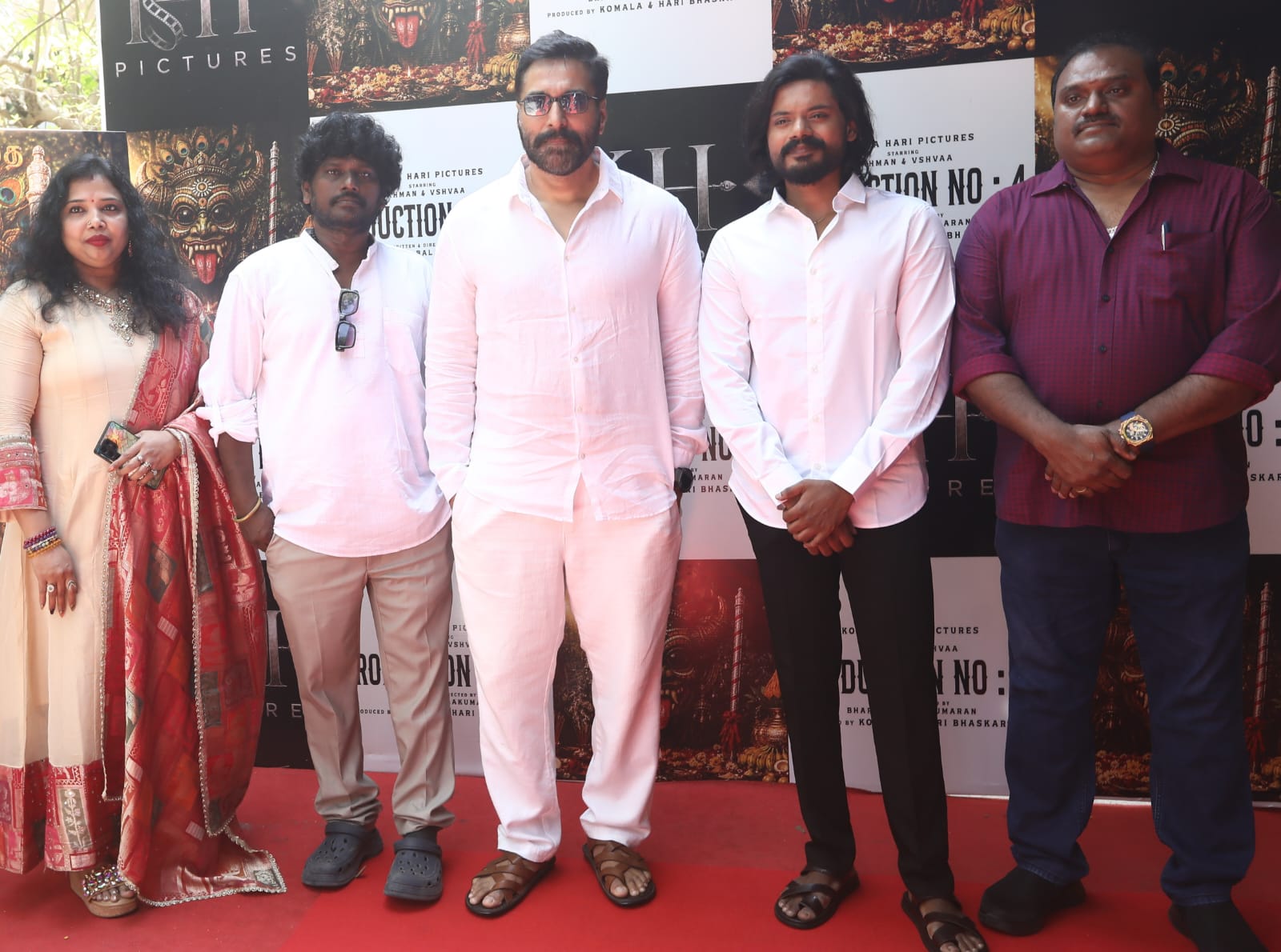 അമാനുഷ്യ ബ്രഹ്മാണ്ട കഥയിൽ ജമീന്ദാറായി നായക വേഷത്തിൽ റഹ്മാൻ !  
